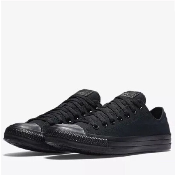 converse solid black